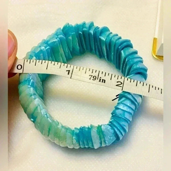 Handmade of Sea  Shells 🐚 bracelet - Picture 4 of 4